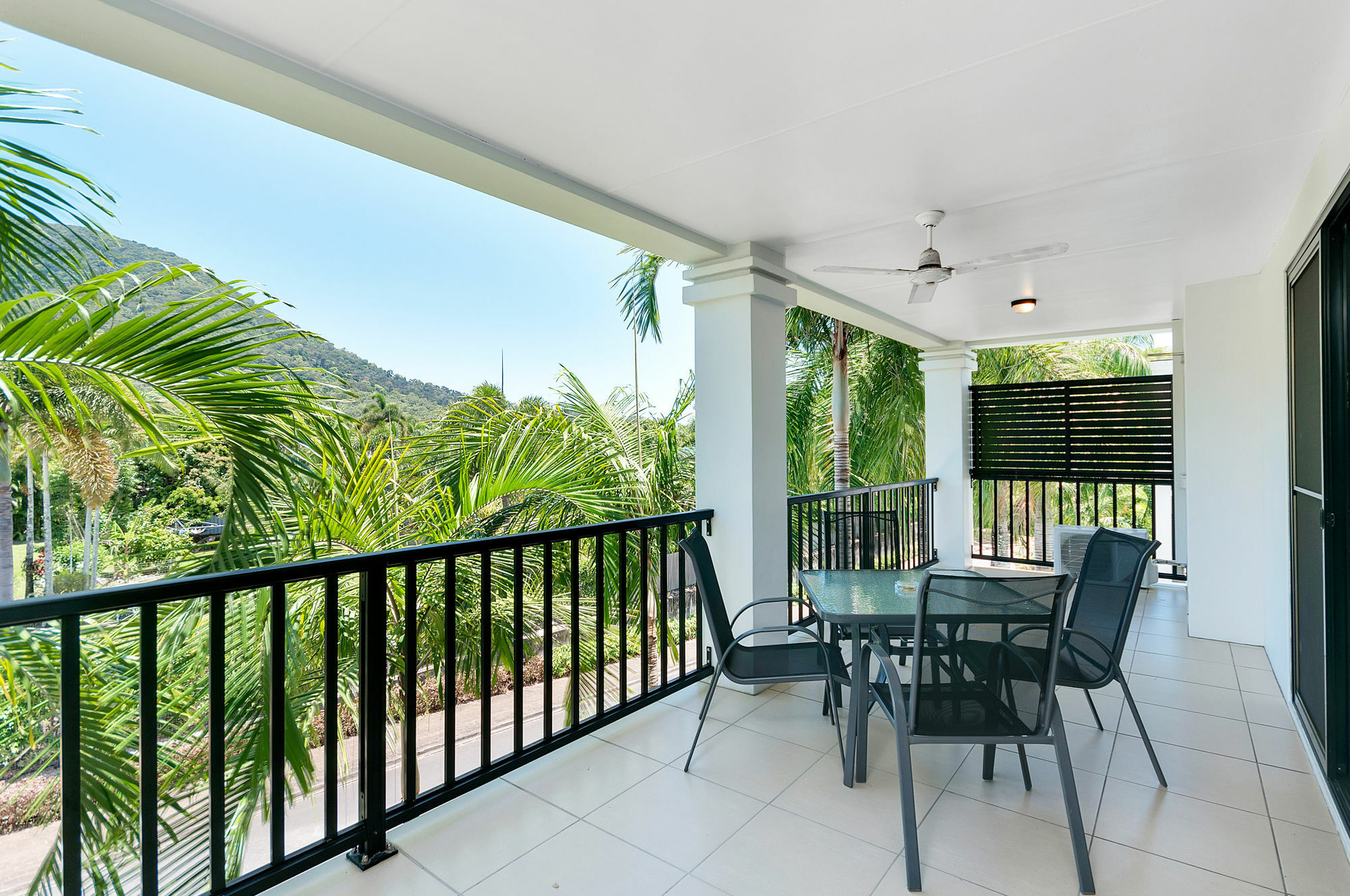 Elysium Apartments Palm Cove Exterior foto