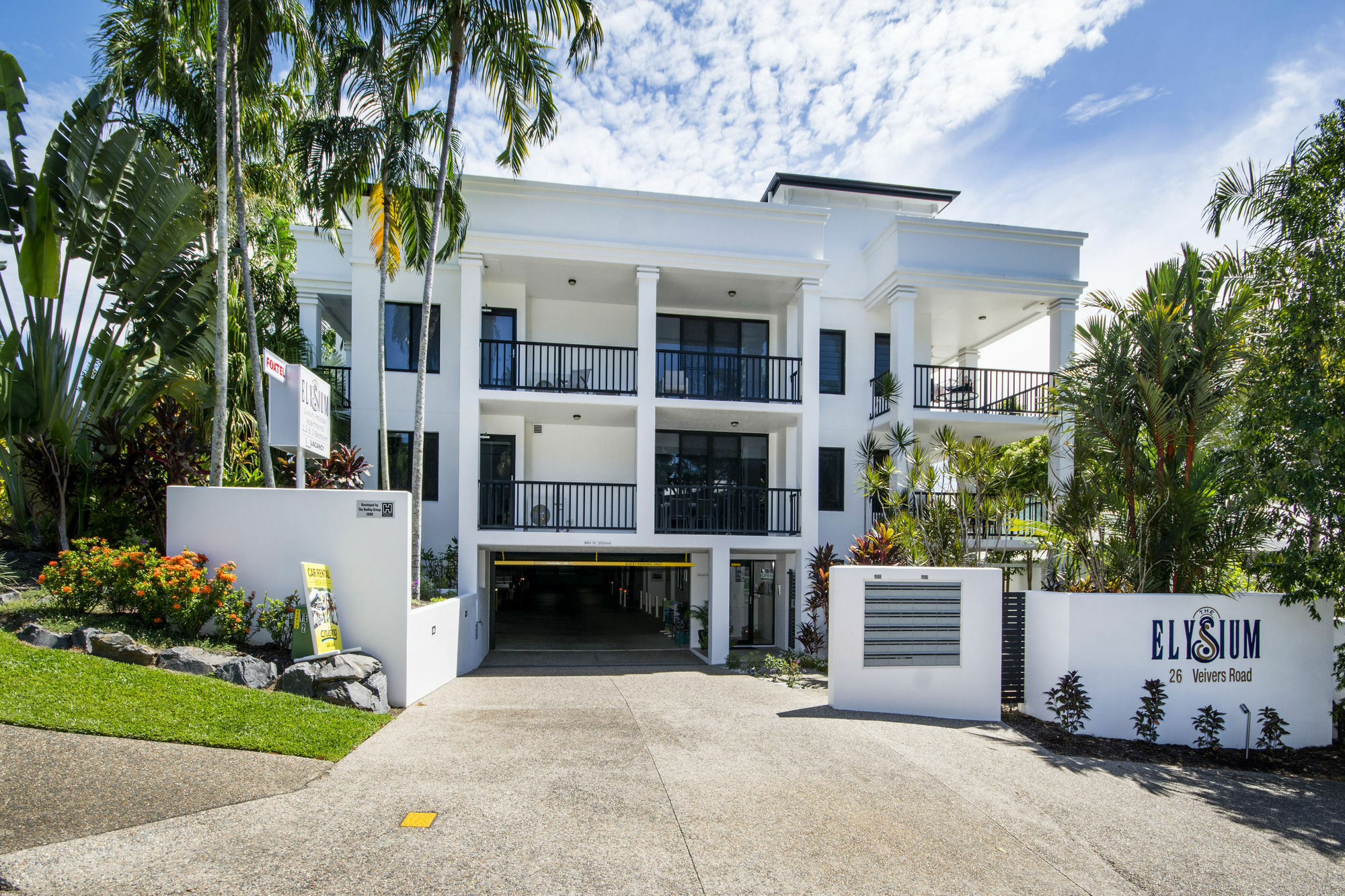 Elysium Apartments Palm Cove Exterior foto